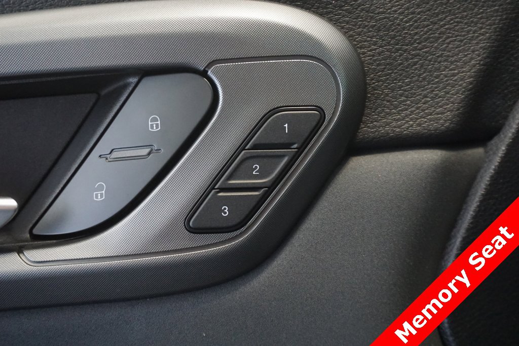 Used 2024 Dodge Hornet R/T image 7