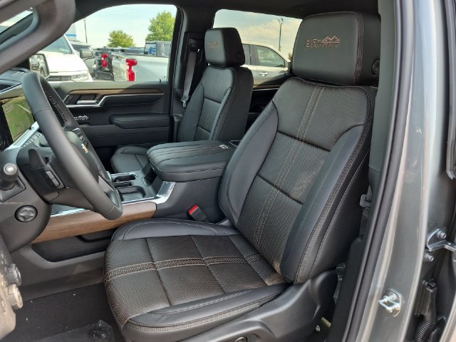 New 2026 Chevrolet Silverado 1500 High Country AWD/4WD image 22