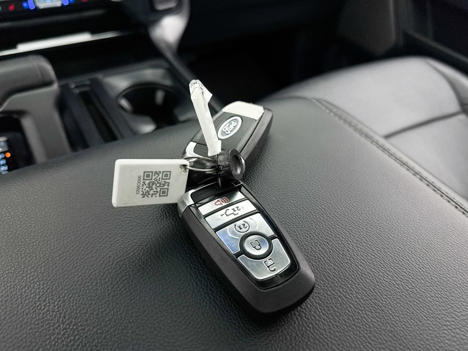 Used 2025 Ford F150 Lariat AWD/4WD image 41