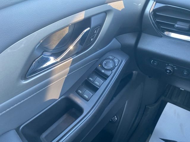 Used 2021 Chevrolet Traverse LT w/ LPO, Floor Liner Package AWD/4WD image 19