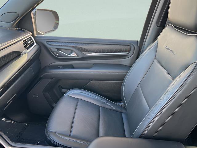 Used 2024 GMC Yukon XL Denali image 11