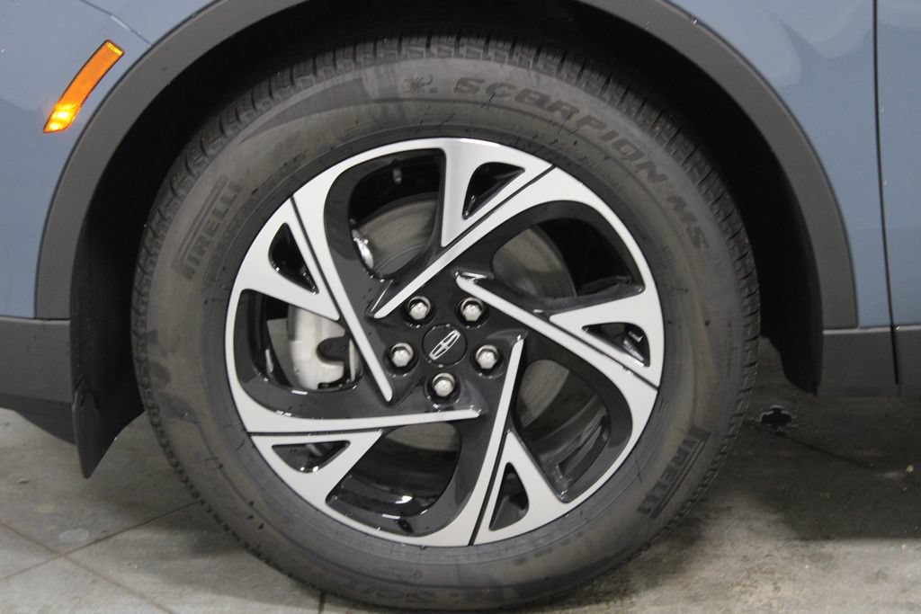 New 2026 Lincoln Nautilus Premier AWD/4WD image 17