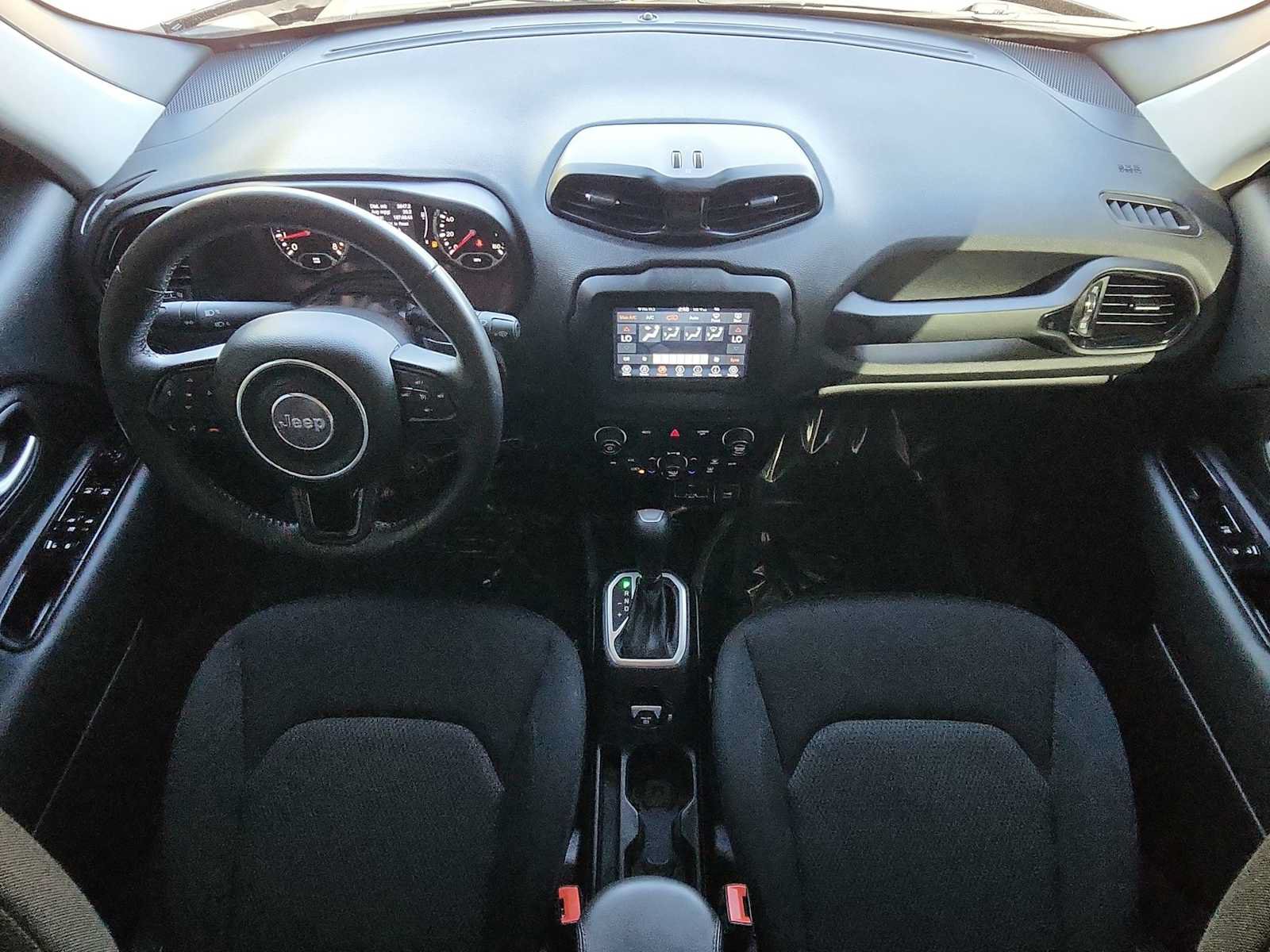 Used 2020 Jeep Renegade Altitude FWD image 14