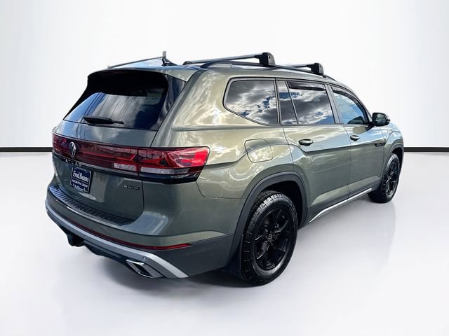 Used 2024 Volkswagen Atlas Peak Edition SEL image 8