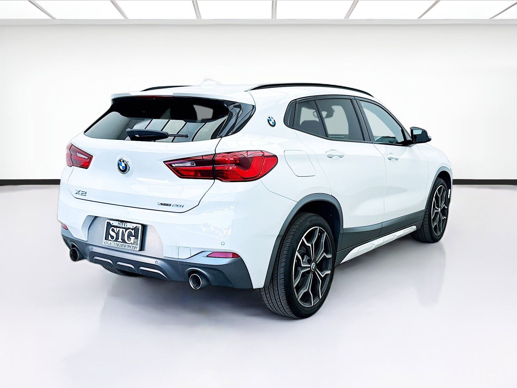Used 2019 BMW X2 xDrive28i w/ M Sport X Package image 4