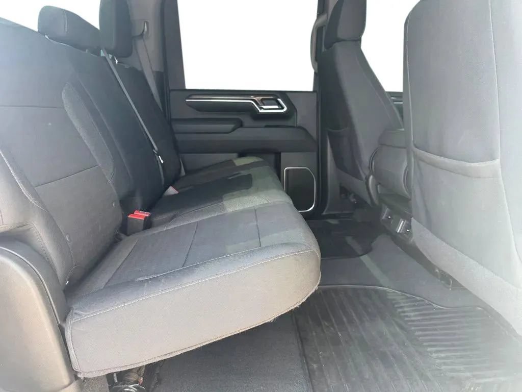 Used 2025 Chevrolet Silverado 2500 LT AWD/4WD image 17