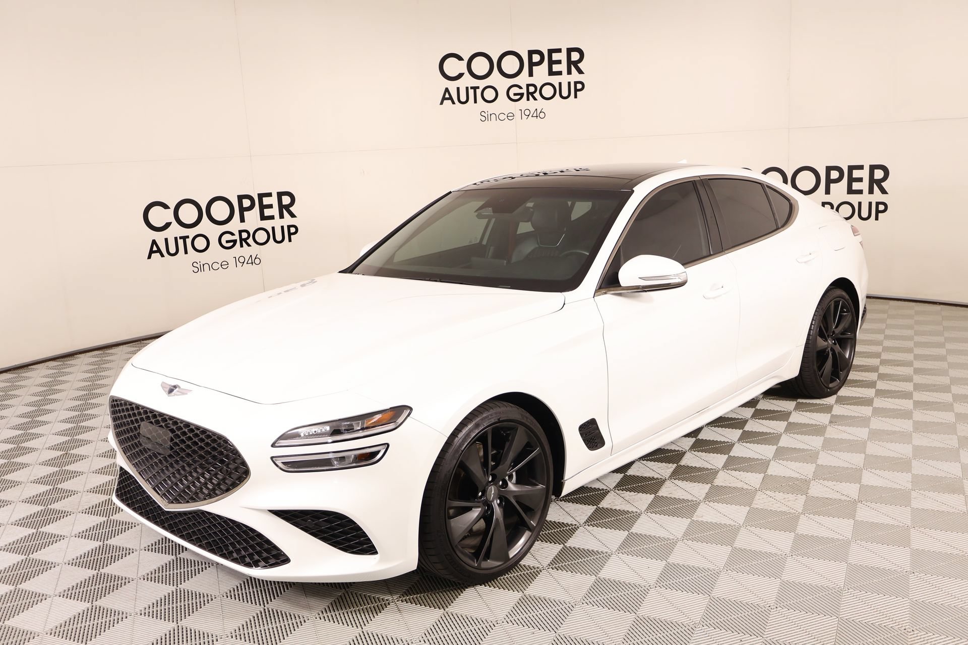 Used 2023 Genesis G70 2.0T w/ Sport Prestige Package RWD image 11