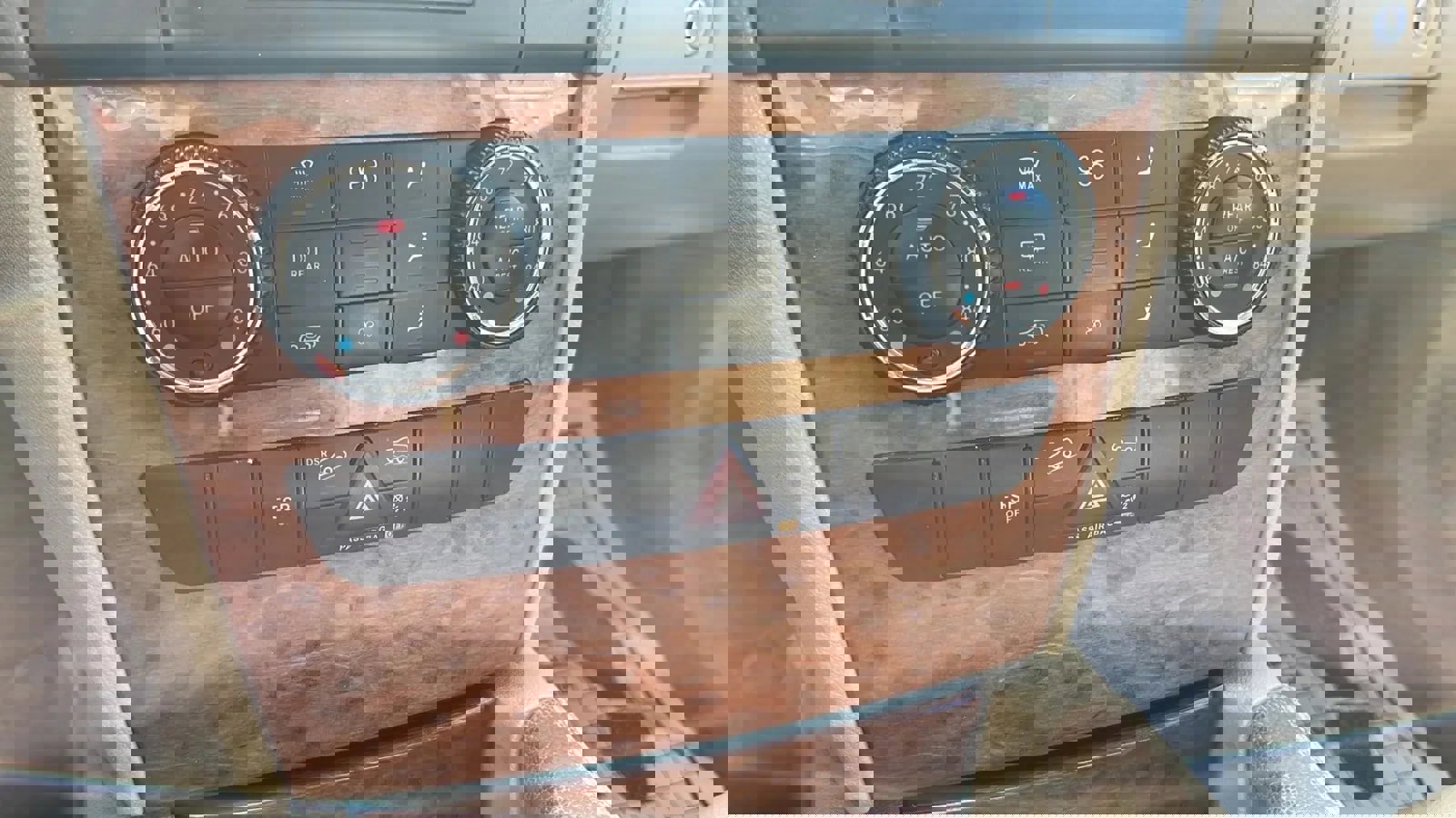 Used 2007 Mercedes-Benz ML 350 suv image 32