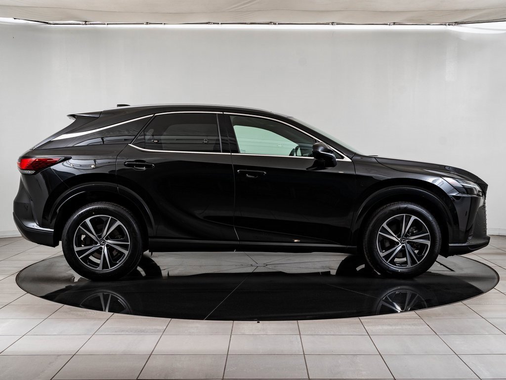 Certified 2023 Lexus RX 350h w/ Cold Area Package image 11