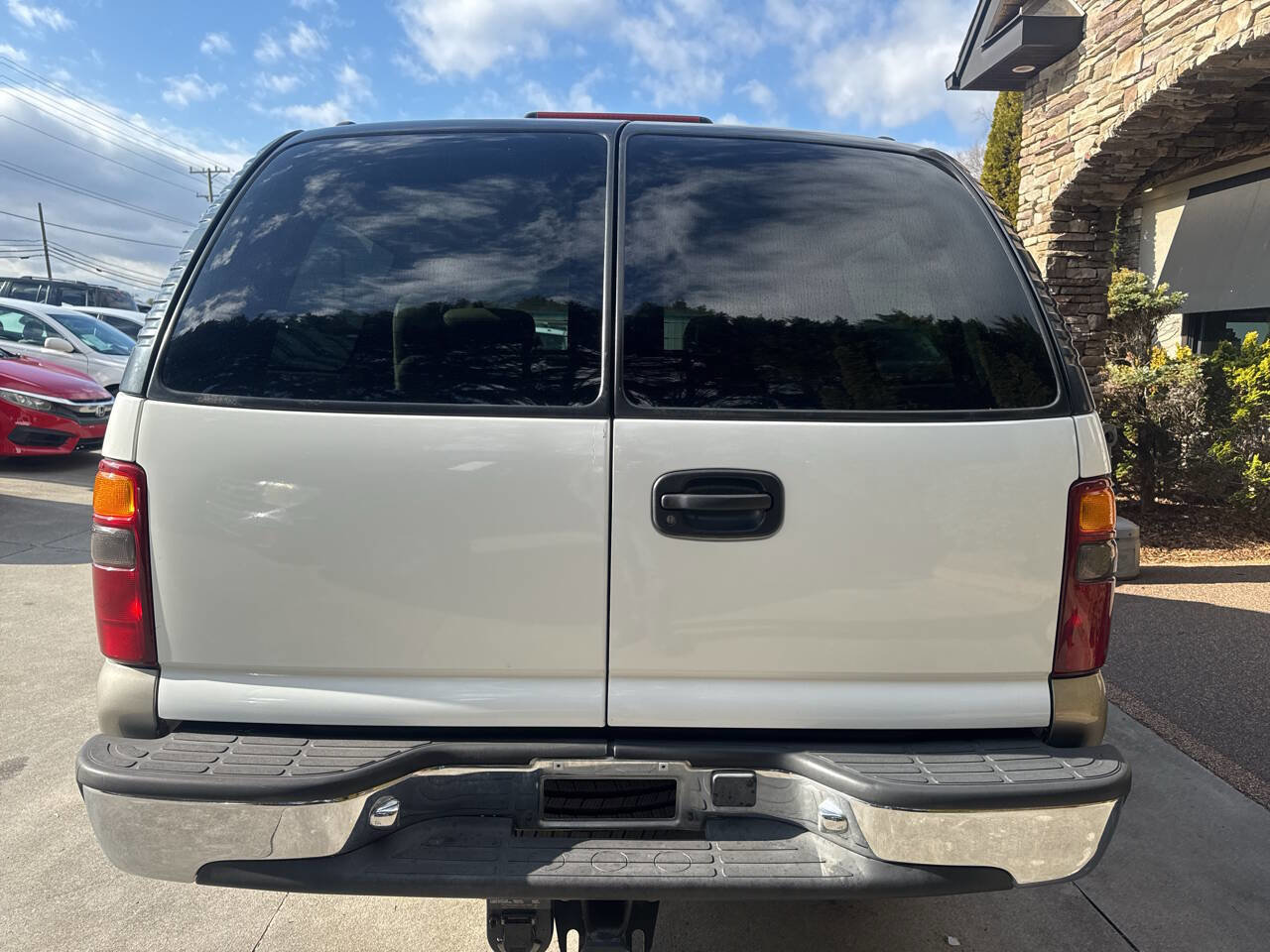 Used 2000 Chevrolet Suburban LS w/ LS Preferred Equipment Group image 4