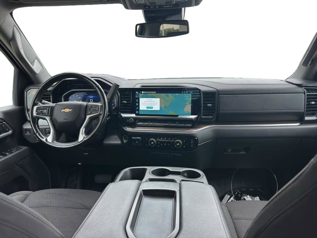 Used 2025 Chevrolet Silverado 2500 LT w/ Convenience Package AWD/4WD image 9