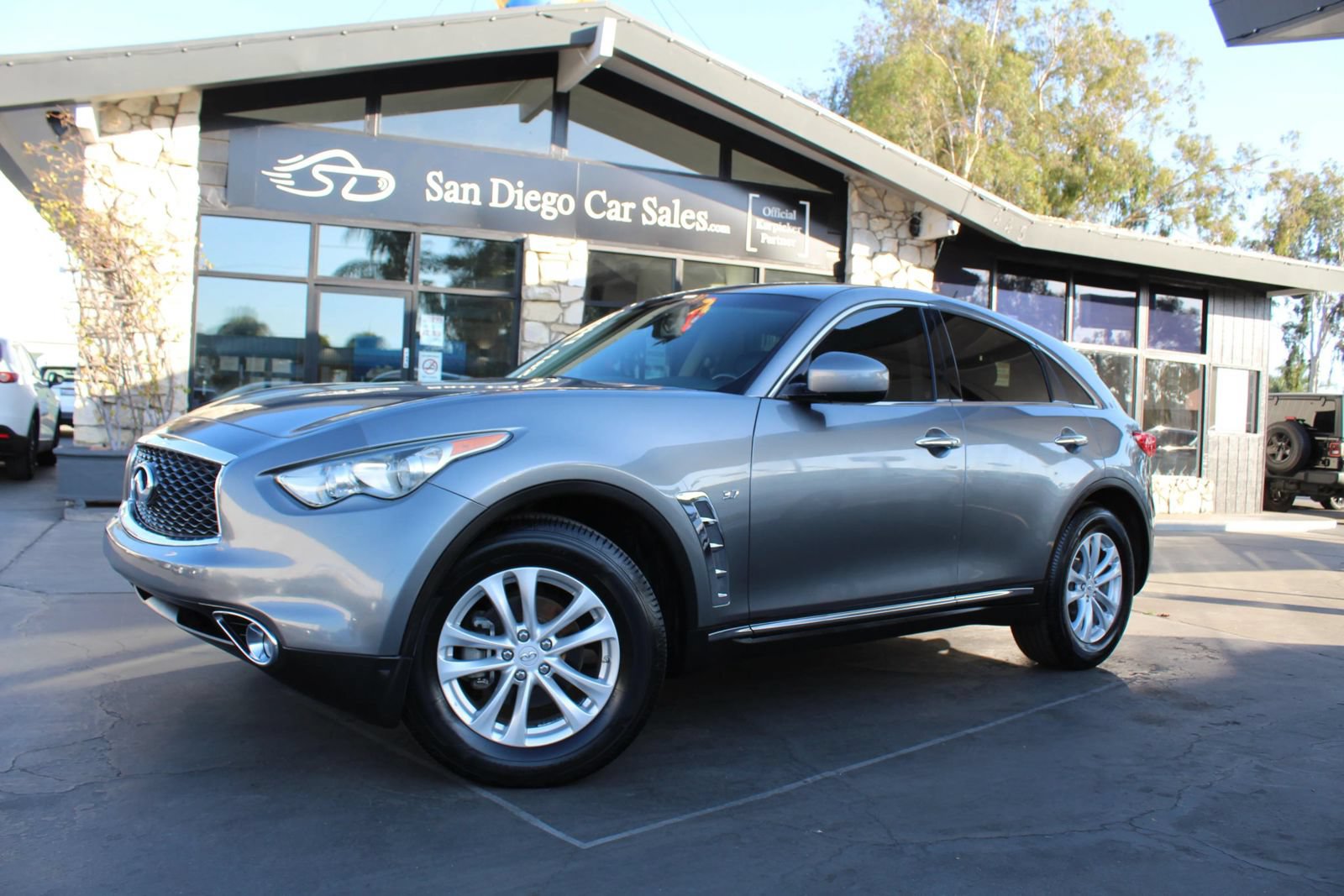Used 2017 INFINITI QX70 2WD