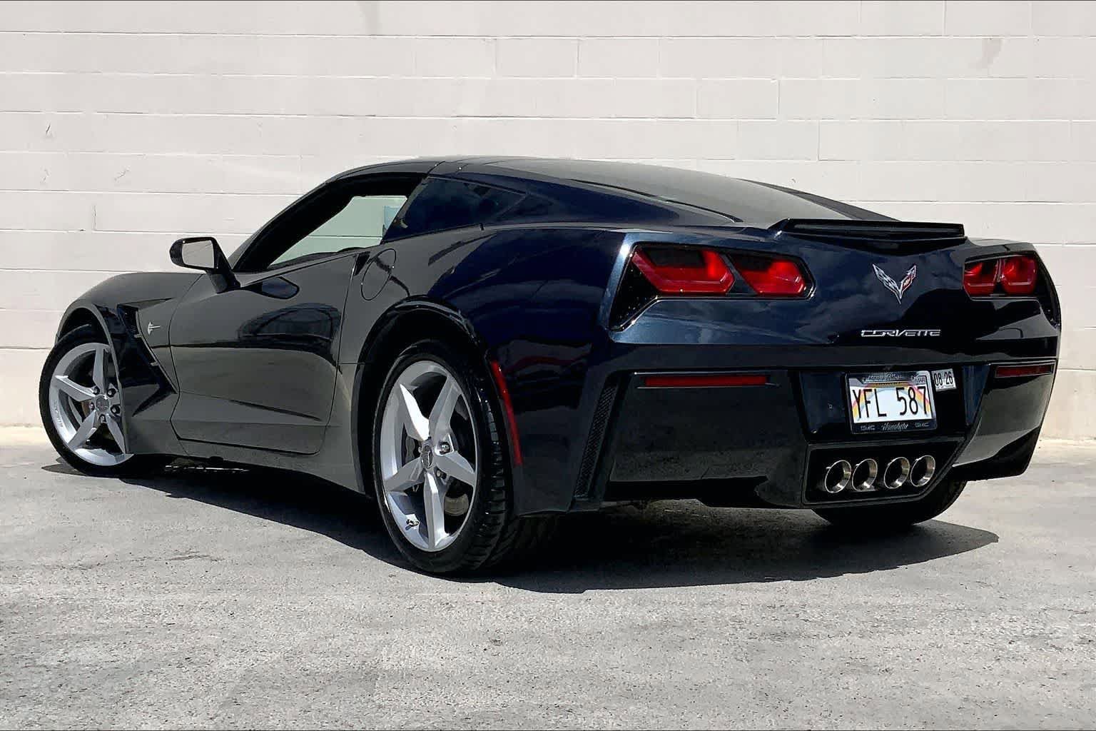 Used 2015 Chevrolet Corvette Stingray Coupe RWD image 4