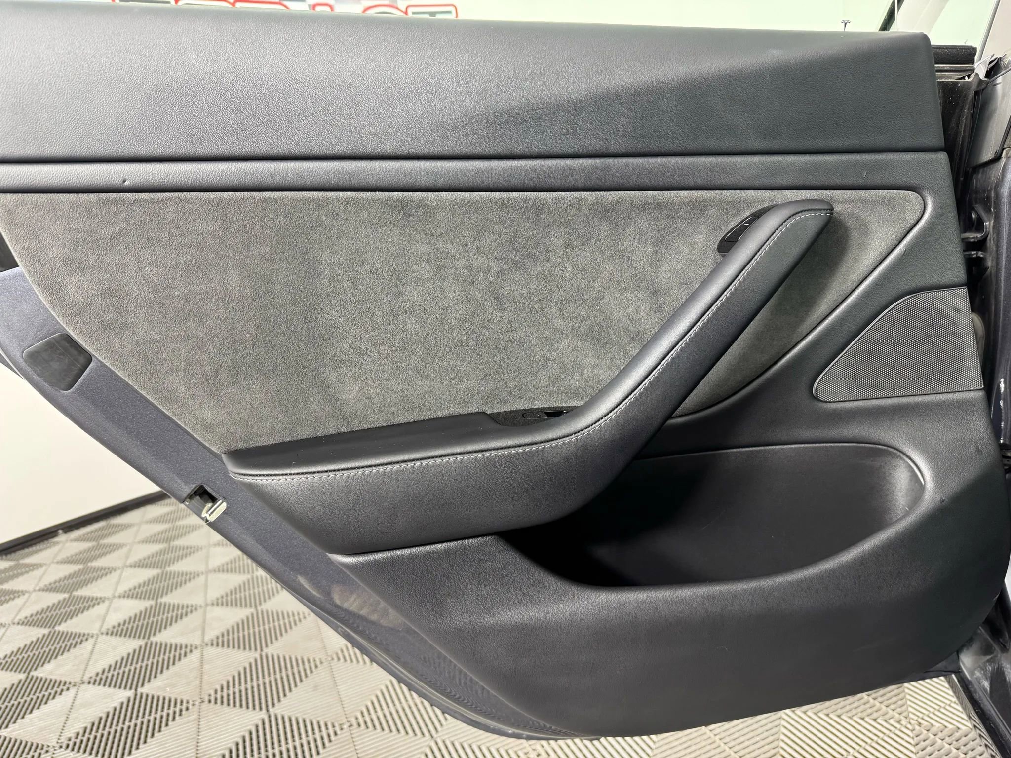 Used 2020 Tesla Model 3 Long Range image 39