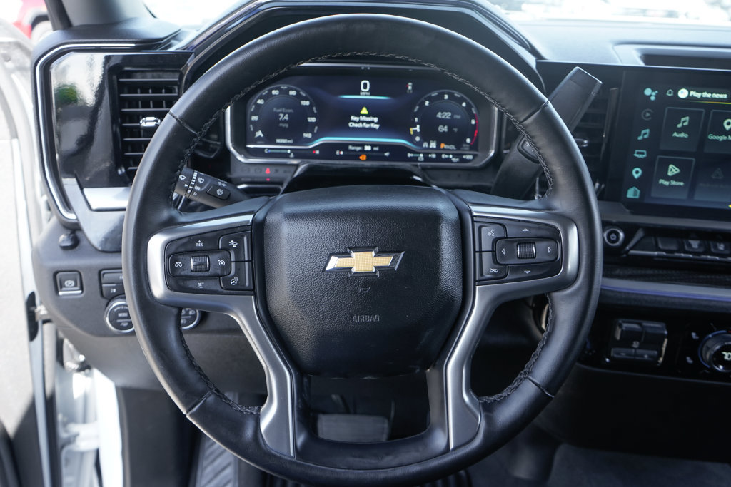 Used 2025 Chevrolet Silverado 3500 LT w/ Convenience Package AWD/4WD image 14