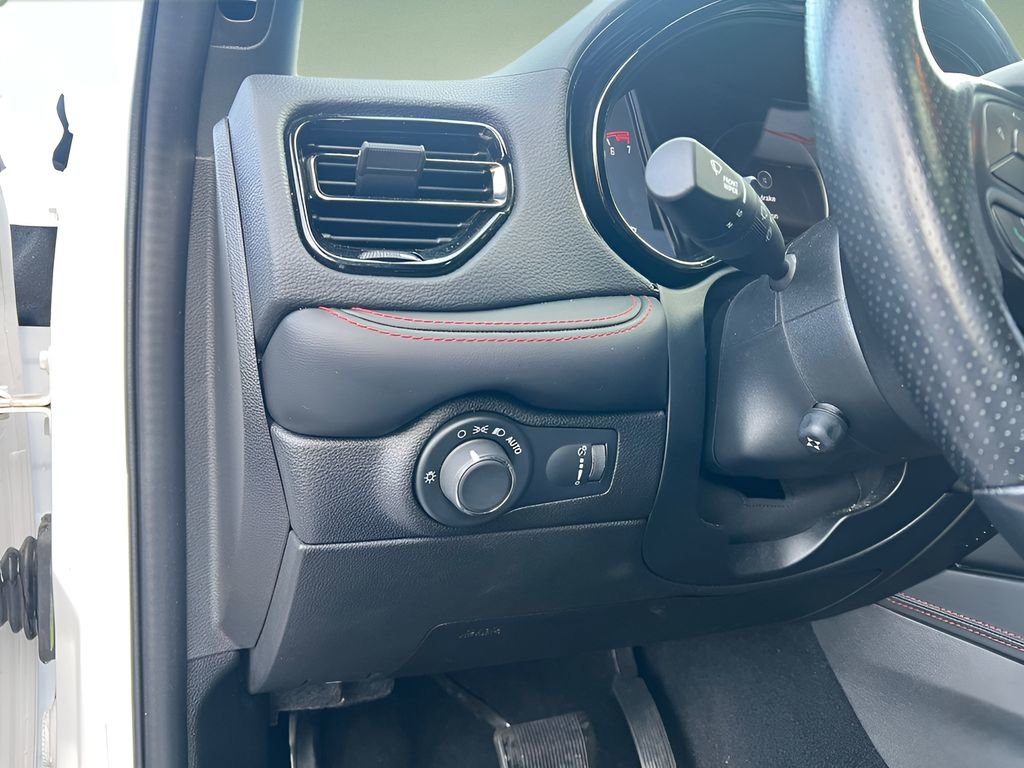Used 2024 Dodge Durango GT image 11