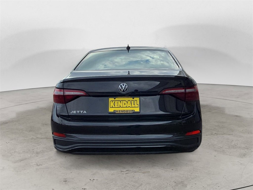 Used 2024 Volkswagen Jetta S image 4