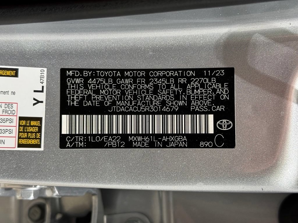 Used 2024 Toyota Prius Prime FWD image 30