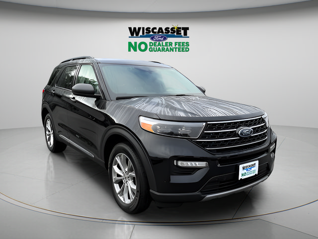 Used 2023 Ford Explorer XLT w/ Equipment Group 202A AWD/4WD image 24