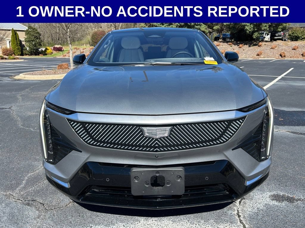 Used 2025 Cadillac Optiq Luxury 1 AWD/4WD image 12
