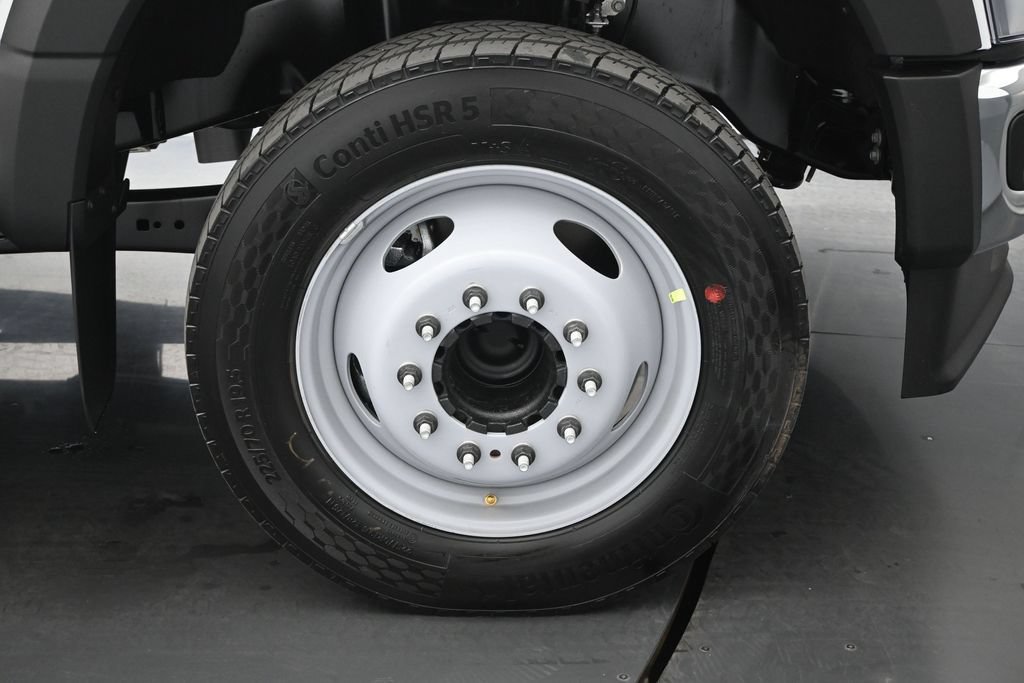 New 2026 Ford F550 2WD Regular Cab Super Duty image 21