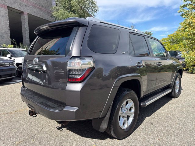 Used 2018 Toyota 4Runner SR5 AWD/4WD image 19