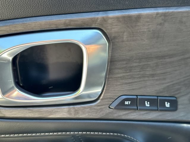 Used 2025 Kia Sorento SX Prestige AWD/4WD image 27