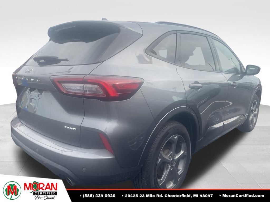 Used 2024 Ford Escape ST-Line w/ Tech Pack #1 AWD/4WD image 4