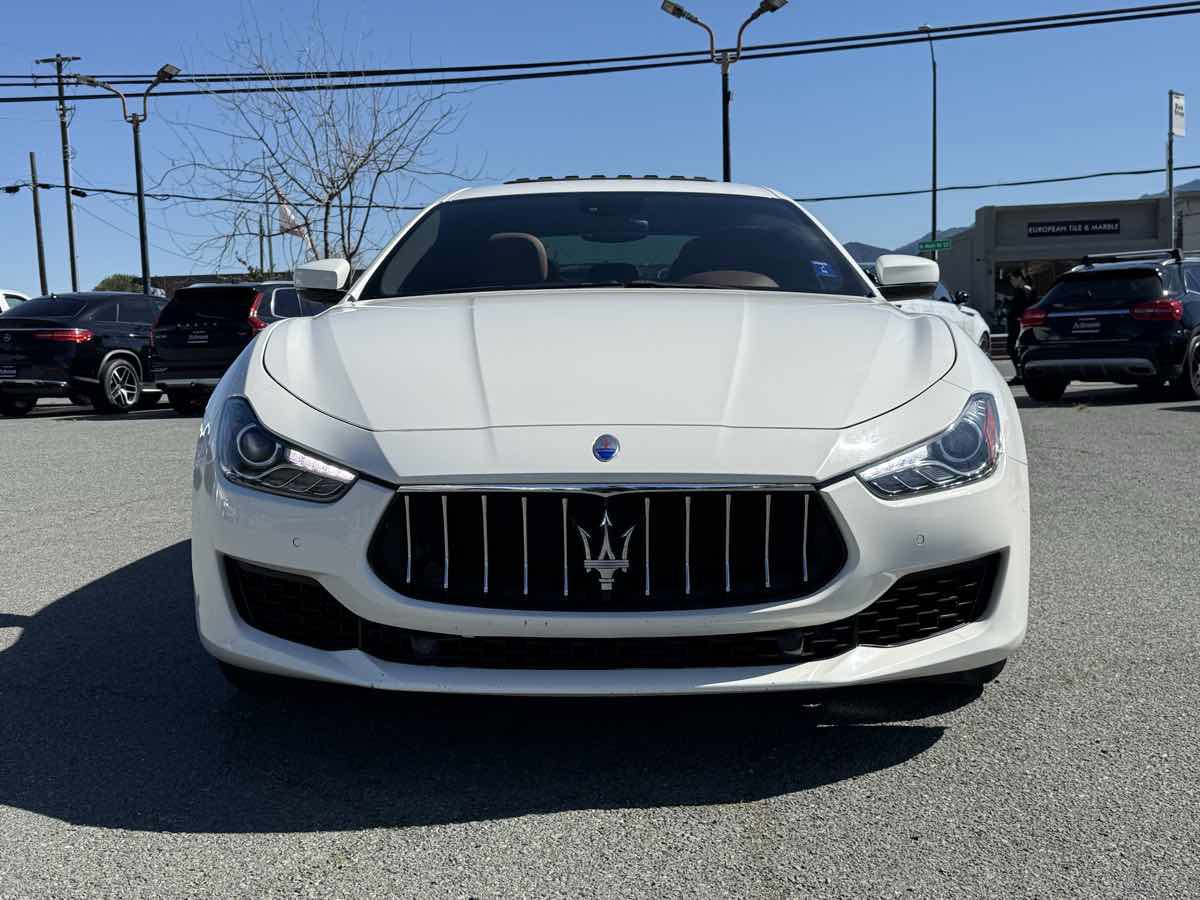 Used 2018 Maserati Ghibli image 2