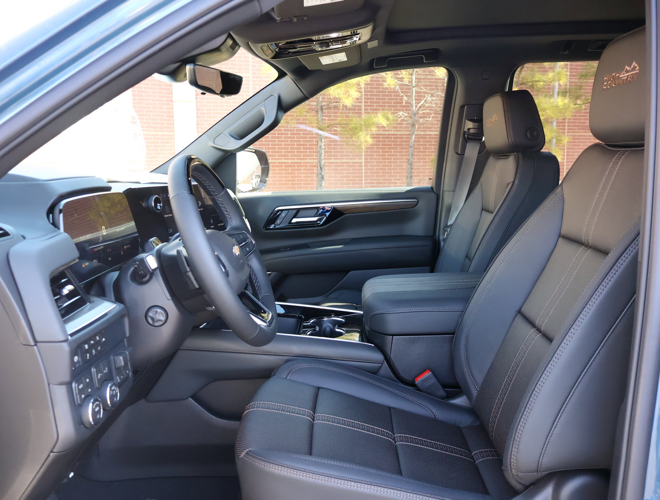 New 2026 Chevrolet Suburban High Country image 12