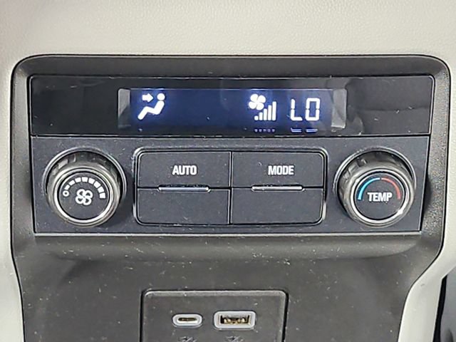 Used 2021 GMC Acadia SLE FWD image 37