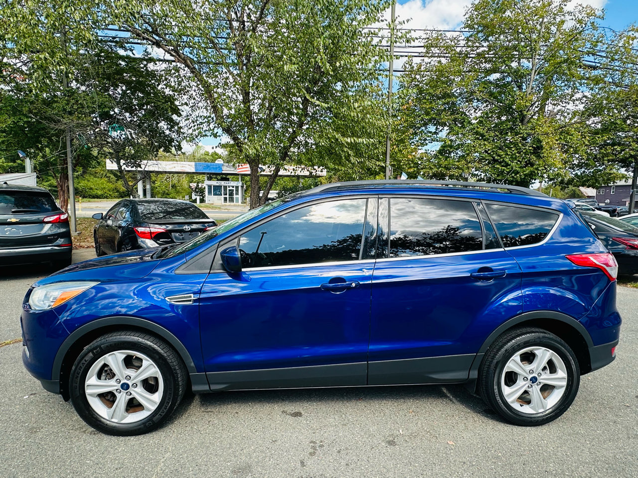 Used 2016 Ford Escape SE w/ SE Leather Comfort Package image 3