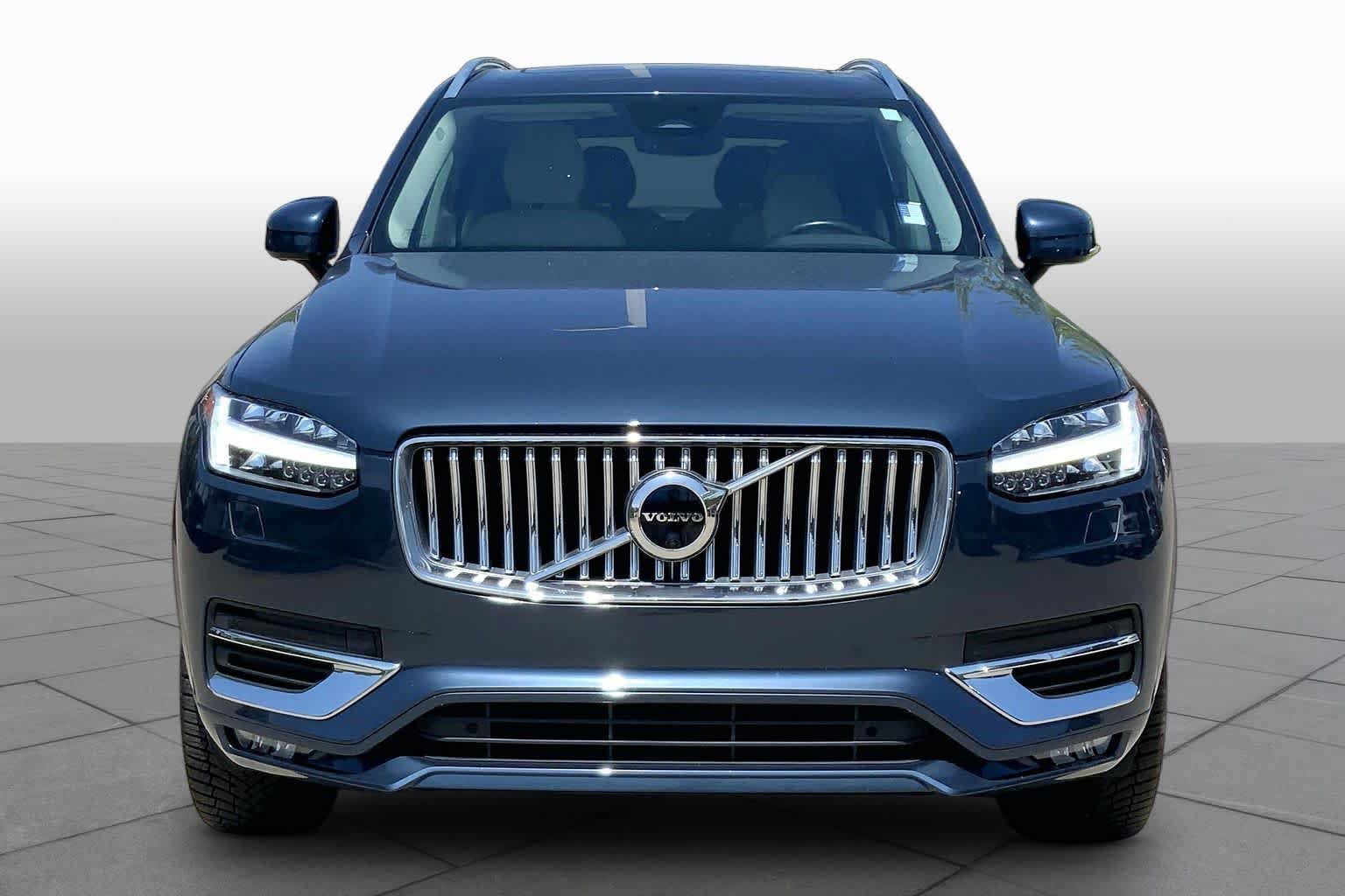 Used 2023 Volvo XC90 B6 Plus w/ Protection Package AWD/4WD image 3