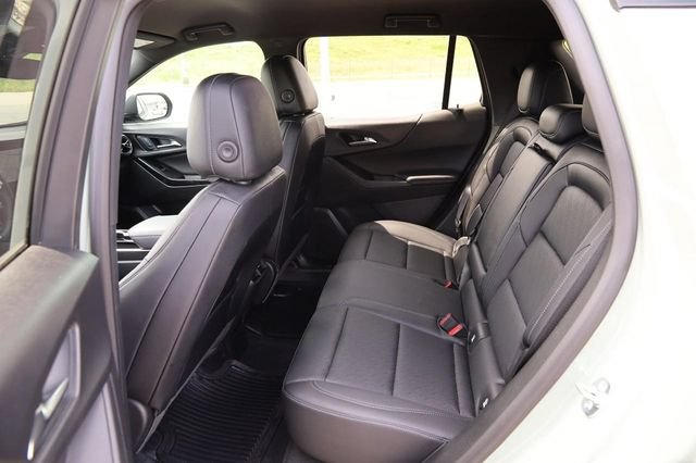 Used 2026 Chevrolet Equinox LT w/ Convenience Package II AWD/4WD image 10