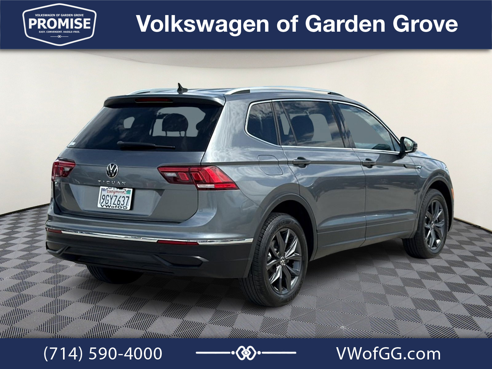 Used 2023 Volkswagen Tiguan SE FWD image 8
