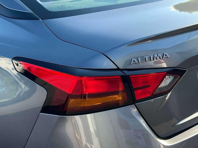 Used 2023 Nissan Altima 2.5 SV FWD image 11