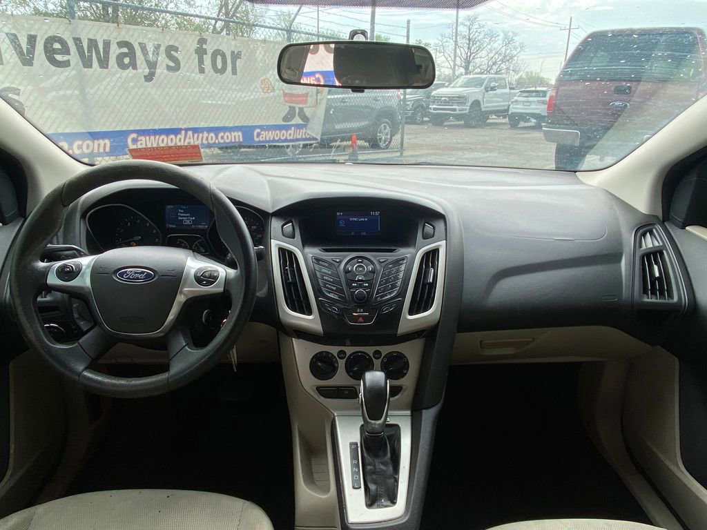 Used 2014 Ford Focus SE FWD image 17