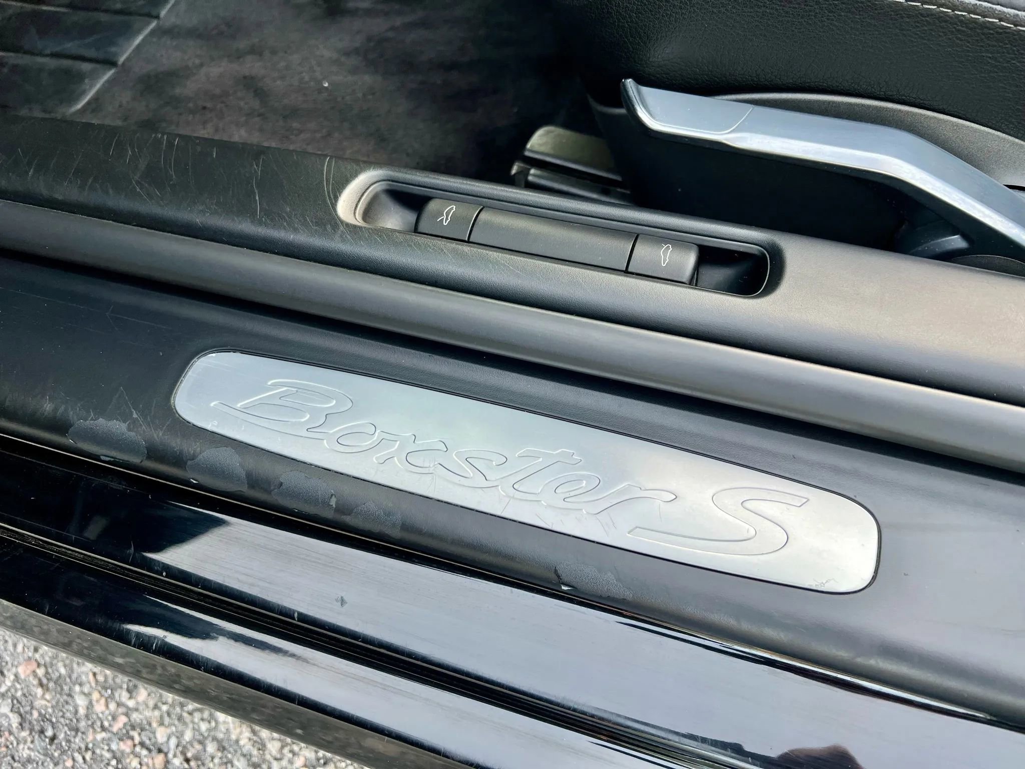 Used 2005 Porsche Boxster S image 41