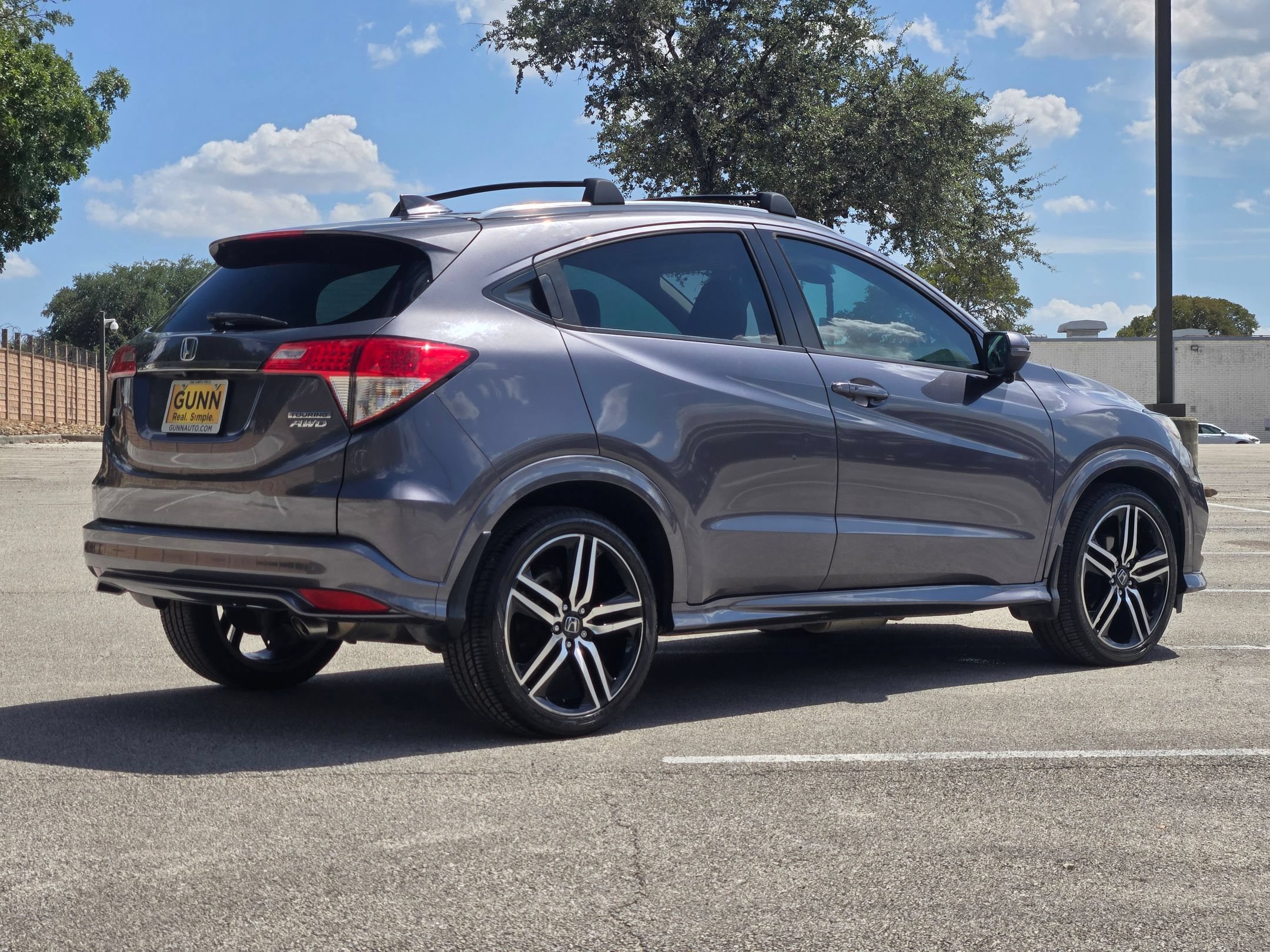 Used 2019 Honda HR-V Touring image 3