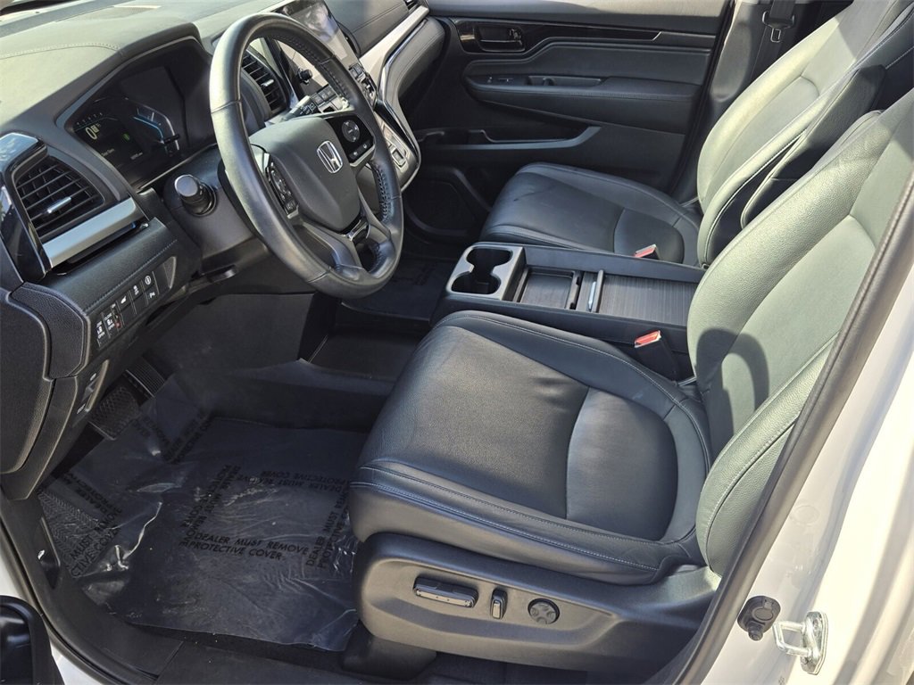 Certified 2024 Honda Odyssey Touring image 10