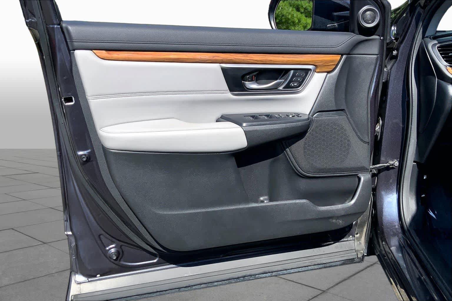 Used 2018 Honda CR-V EX-L image 22