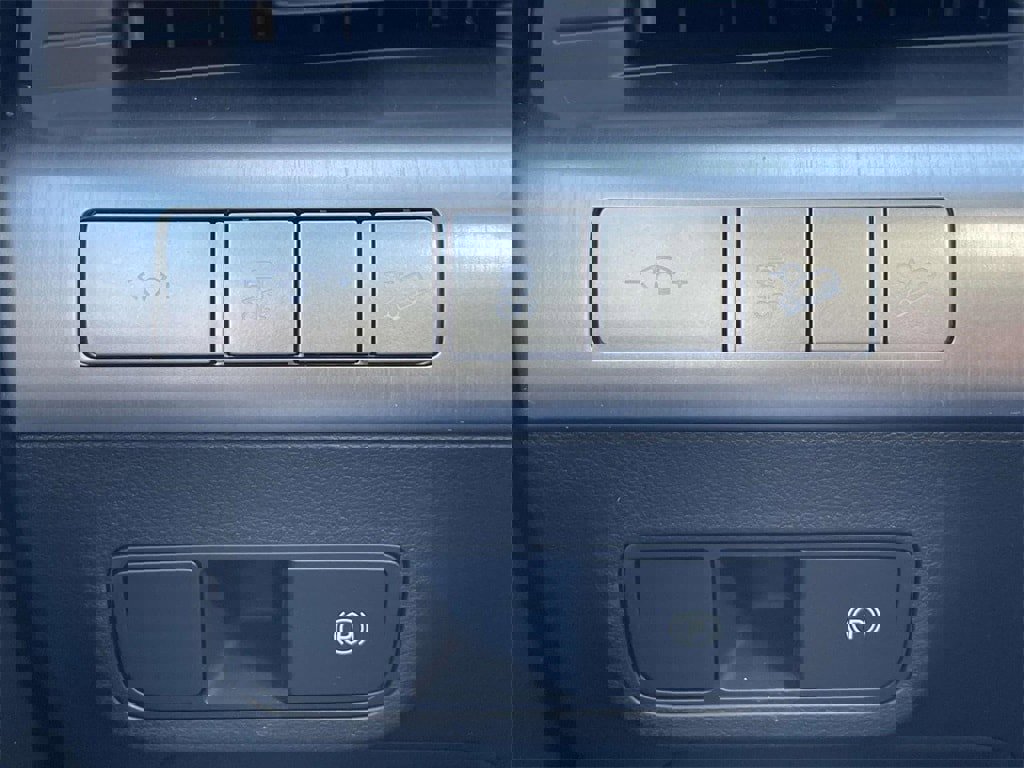 New 2026 Hyundai Kona SEL Premium image 18