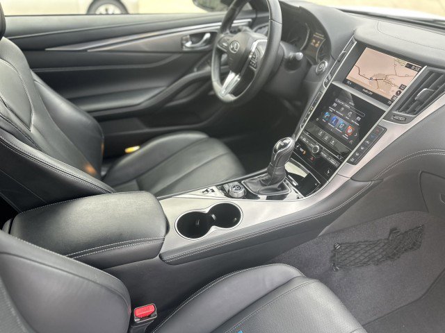 Used 2021 INFINITI Q60 3.0t Luxe w/ Essential Package image 9