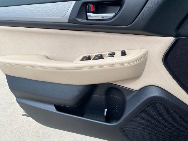 Used 2017 Subaru Outback 2.5i Premium image 13