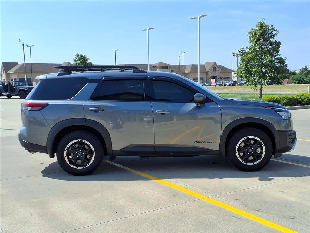 Used 2024 Nissan Pathfinder Rock Creek image 6
