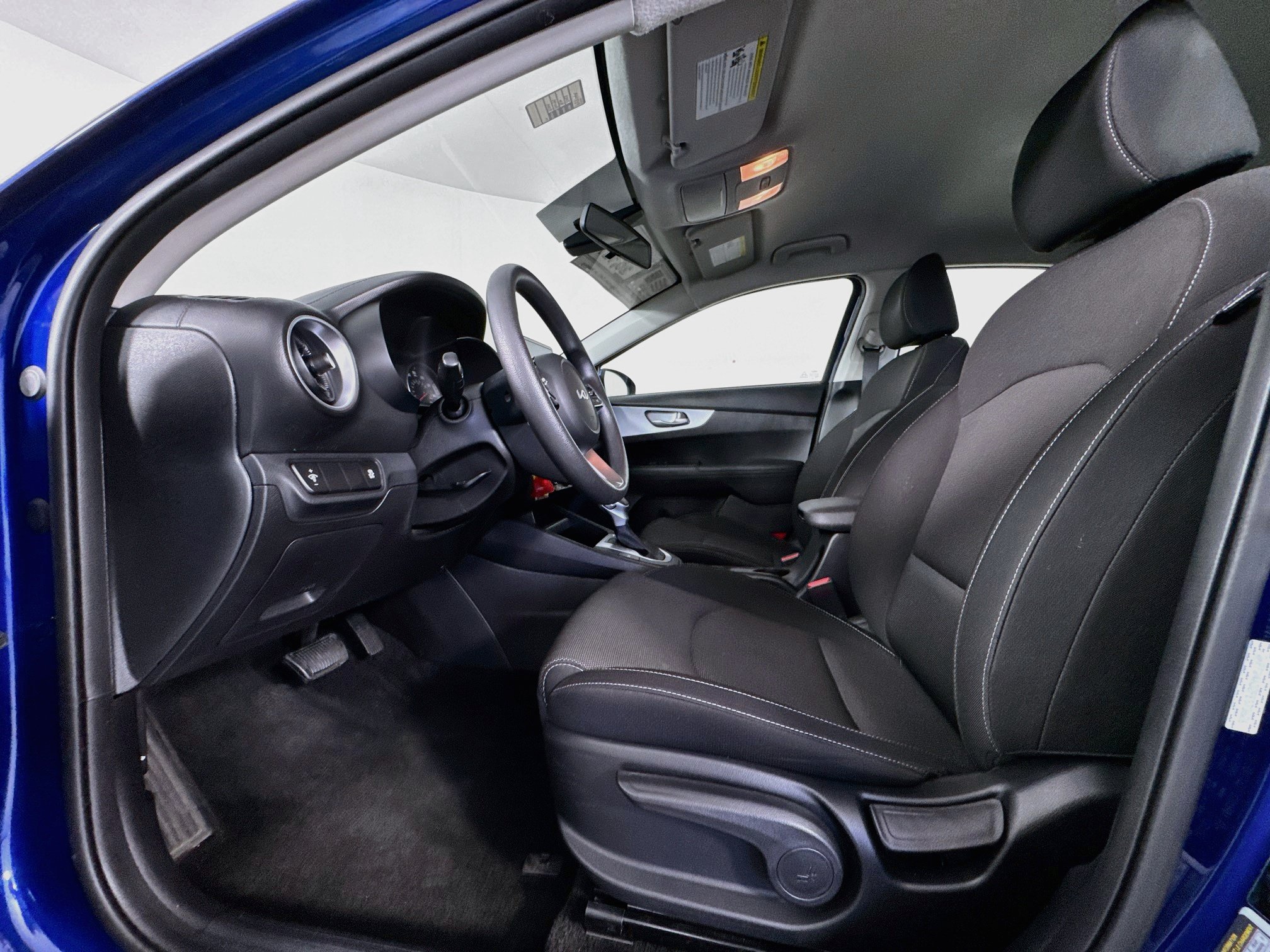 Used 2023 Kia Forte LXS FWD image 19