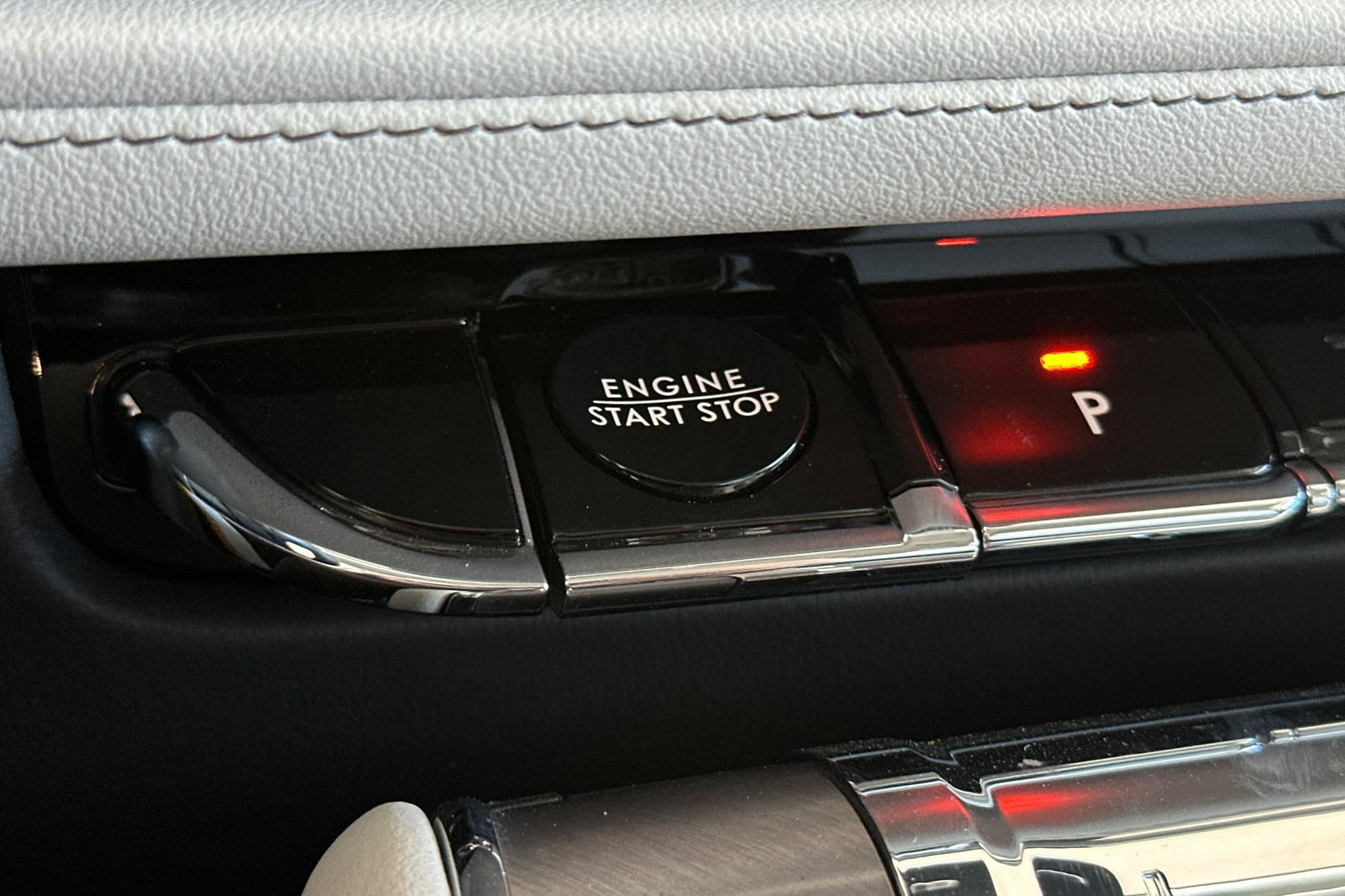 New 2026 Lincoln Aviator AWD image 23