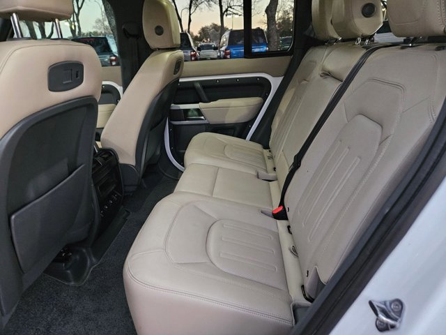 Used 2022 Land Rover Defender 110 S image 18