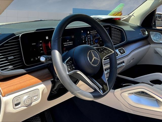 Used 2024 Mercedes-Benz GLS 450 4MATIC image 18