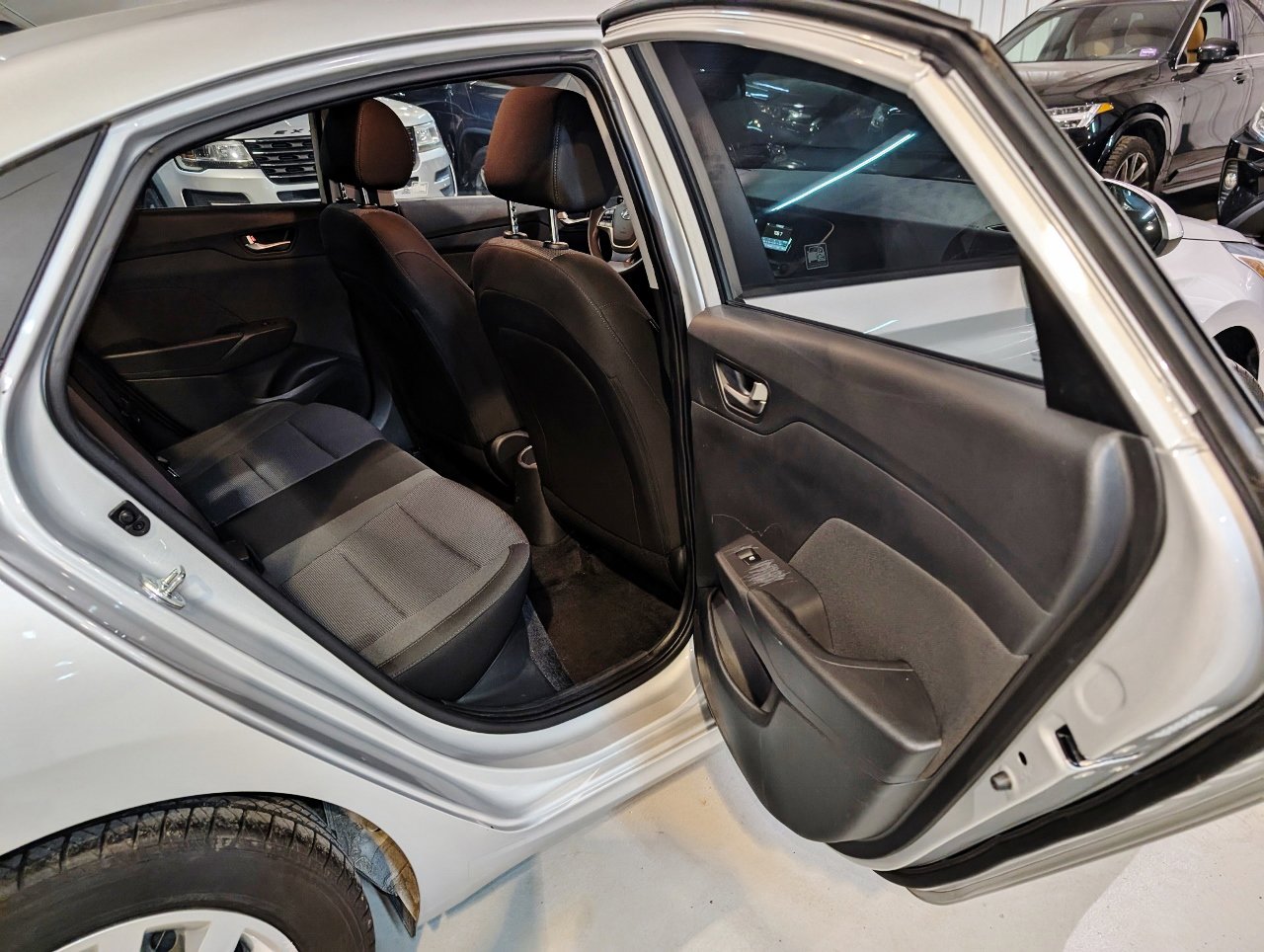 Used 2020 Hyundai Accent SE image 24